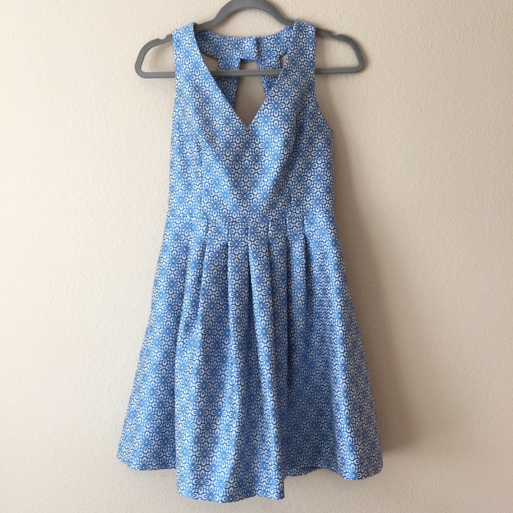 Banana Republic size 4 Atlantic blue v-neck dress